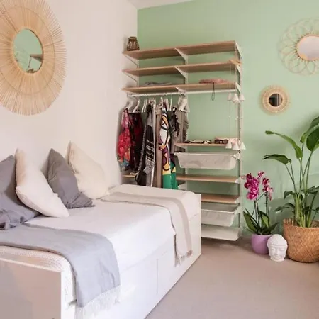 Apartamento Charming Studio Near The Beach *